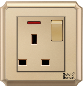 GB 21 GOLD 3 Pin SQ Socket with Switchwith Switch